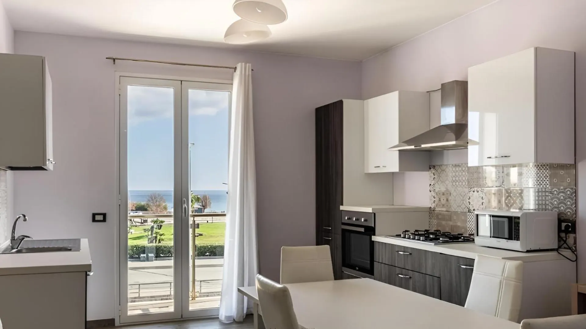 Campisi Luxury Apartments Avola 0*,